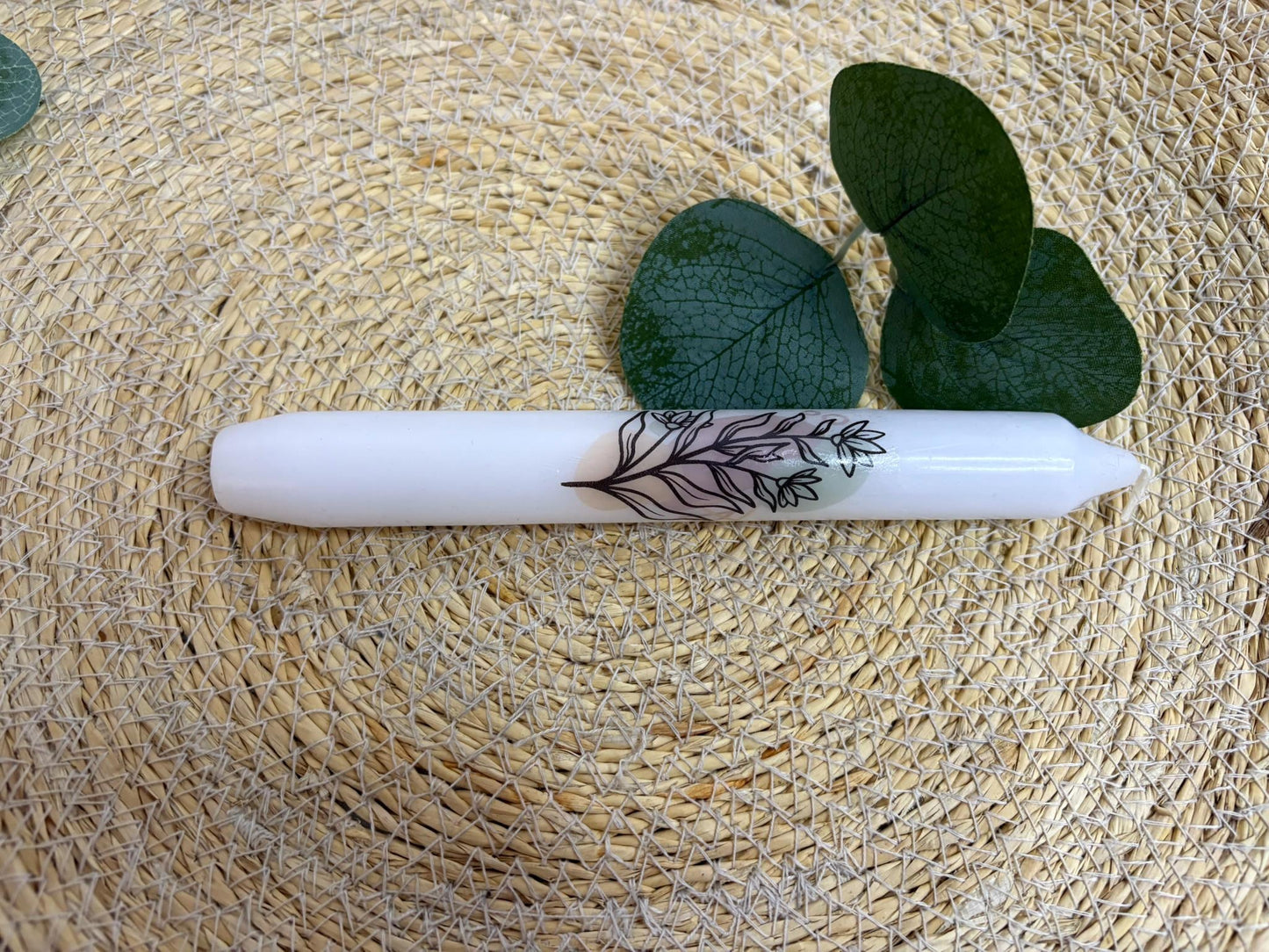 Kerze mit Aufschrift „Mama“, „Mom“